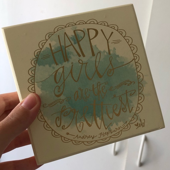 Home decor - Picture 2 of 4